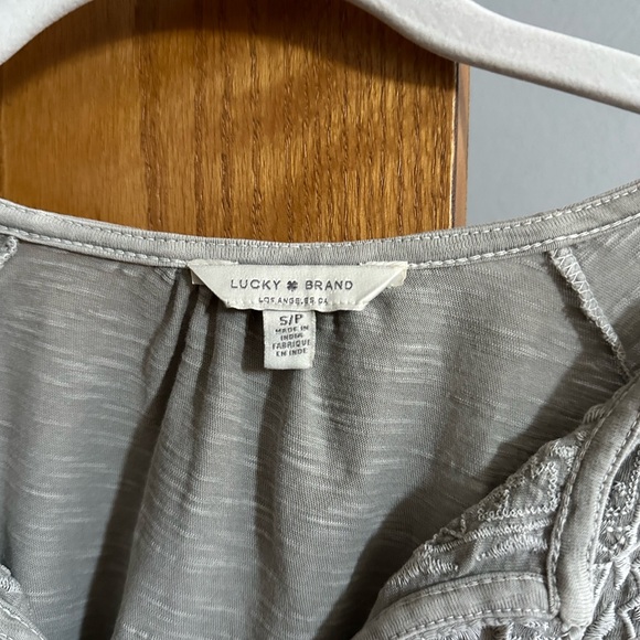 Lucky Brand mixed fabric washed peasant top in artic grey - Picture 3 of 4